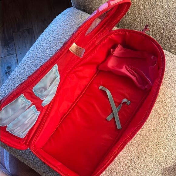 OG Doll with carrying case backpack 🎒 and Colorful Outfit - Picture 10 of 14